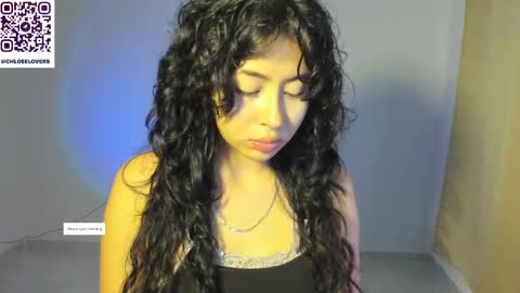 Chloe and Sky online show from 22, 10, 2025