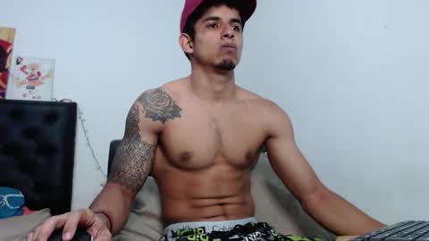  crissgex  online show from 25, 2, 2026