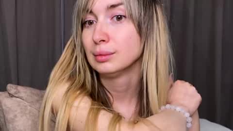 _crystal_moon_1 online show from 22, 11, 2025