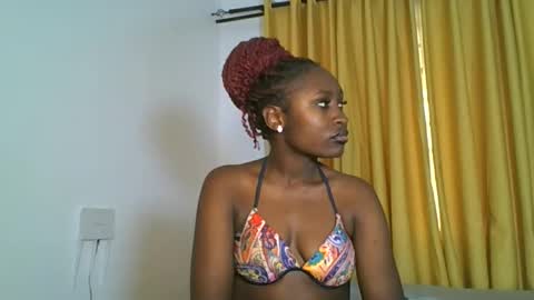 Snapshot of _cutestephanie chatting on 19, 12, 2025 STEPH online show from 19, 12, 2025