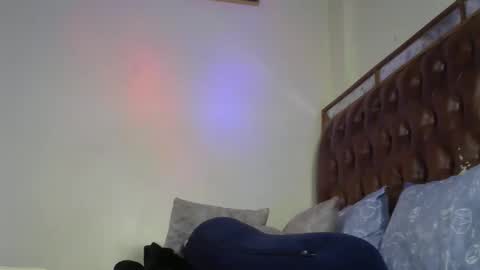 lily online show from 19, 11, 2025