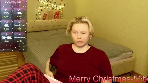 Snapshot of _elven_dreams__ chatting on 22, 12, 2024 chloue and Gretta online show from 22, 12, 2024