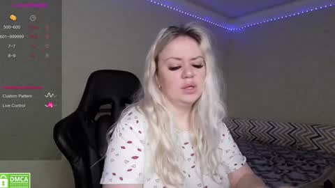 Snapshot of _elven_dreams__ chatting on 15, 1, 2025 chloue and Gretta online show from 15, 1, 2025