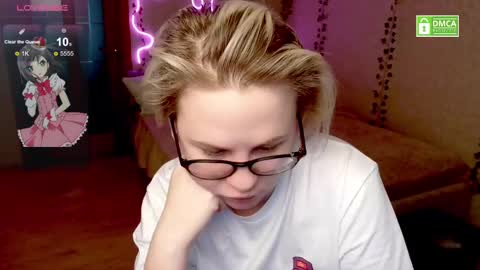 Snapshot of _elven_dreams__ chatting on 9, 2, 2025 chloue and Gretta online show from 9, 2, 2025