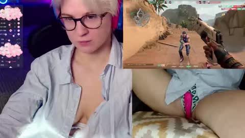 chloue and Gretta online show from 1, 12, 2025