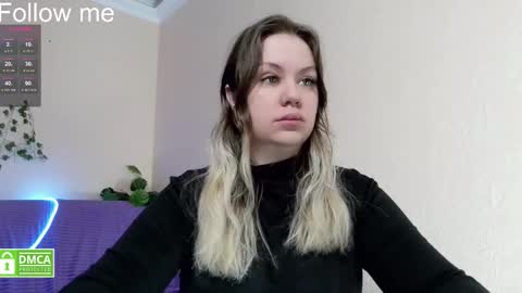 chloue and Gretta online show from 2, 3, 2026