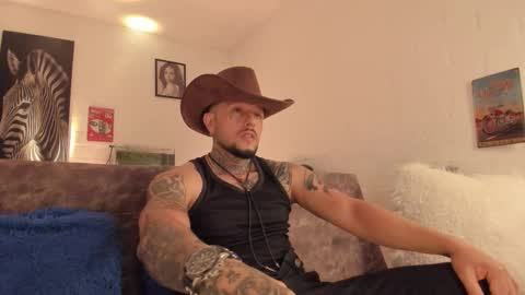 Snapshot of _emilio_escobar chatting on 8, 2, 2026 Emilio online show from 8, 2, 2026