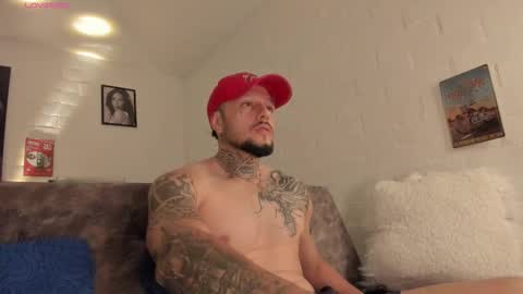 Snapshot of _emilio_escobar chatting on 3, 3, 2026 Emilio online show from 3, 3, 2026