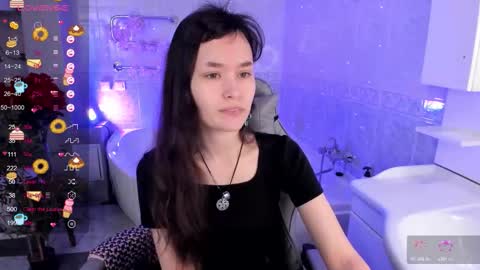 _emily__strike_ online show from 23, 11, 2025