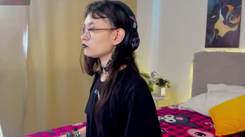 _emily__strike_ online show from 23, 3, 2026