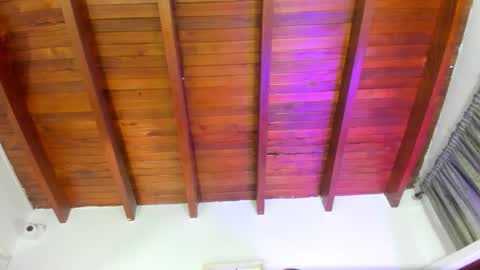 Isabella online show from 3, 12, 2025