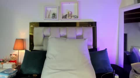 Isabella online show from 4, 2, 2026