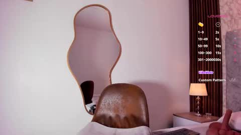  emily skinny online show from 24, 11, 2025