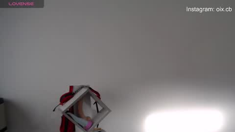 Snapshot of _exa_ chatting on 19, 12, 2024  Exa help me position myself with your thumb up thanks  online show from 19, 12, 2024