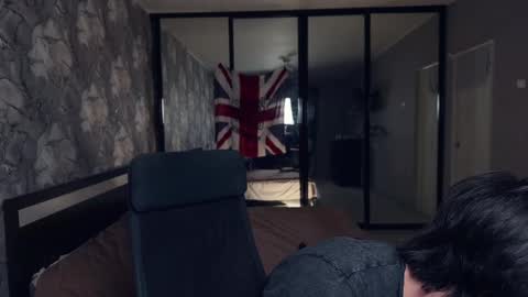 Snapshot of _fatrabbit chatting on 28, 2, 2025 Keanu online show from 28, 2, 2025