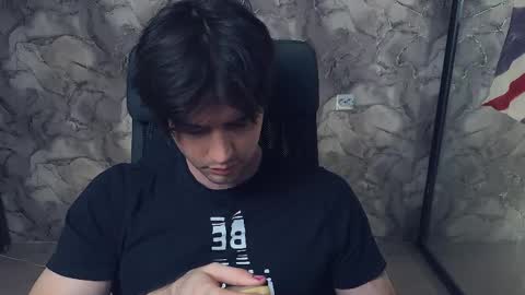 Keanu online show from 4, 4, 2026