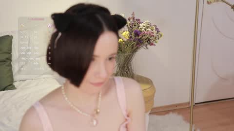 Snapshot of _female_essence_ chatting on 21, 12, 2024 Essie online show from 21, 12, 2024