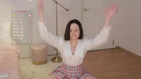 Snapshot of _female_essence_ chatting on 28, 2, 2025 Essie online show from 28, 2, 2025