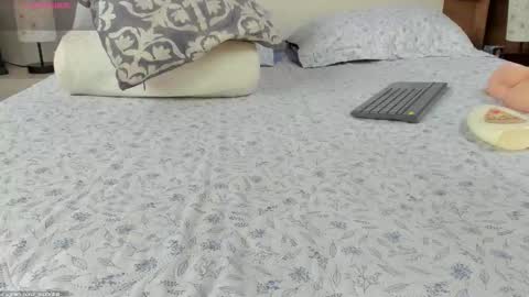  fullmoon online show from 2, 12, 2025