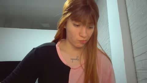 Mia-foster online show from 25, 11, 2025