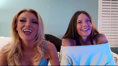 Snapshot of _hazelrey chatting on 12, 2, 2025 _hazelrey online show from 12, 2, 2025