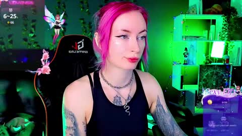 Snapshot of _helencarter chatting on 19, 1, 2025 Helen Carter 3 Next stream 2330 MSC online show from 19, 1, 2025