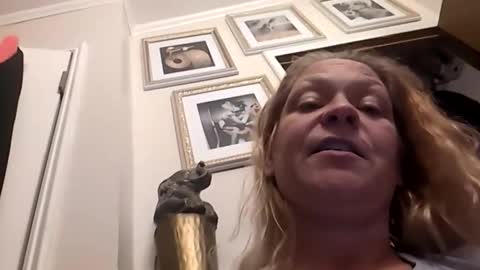 _hitgirly_ online show from 1, 3, 2026