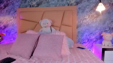 Snapshot of _hollywood_1 chatting on 7, 10, 2025 Hollywood online show from 7, 10, 2025