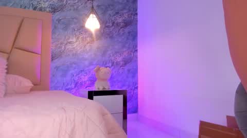 Snapshot of _hollywood_1 chatting on 17, 10, 2025 Hollywood online show from 17, 10, 2025