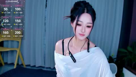 Snapshot of _iuiu_ chatting on 24, 6, 2026 UU online show from 24, 6, 2026