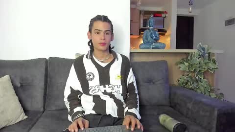 Snapshot of _jaay77 chatting on 19, 2, 2025 Jay online show from 19, 2, 2025