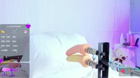 Snapshot of _jasminnee_ chatting on 31, 1, 2025 _jasminnee_ online show from 31, 1, 2025