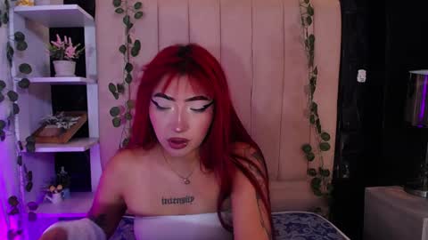 Mia online show from 3, 2, 2025