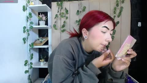 Mia online show from 5, 2, 2025