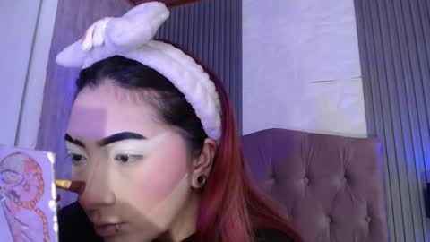 Mia online show from 5, 11, 2025