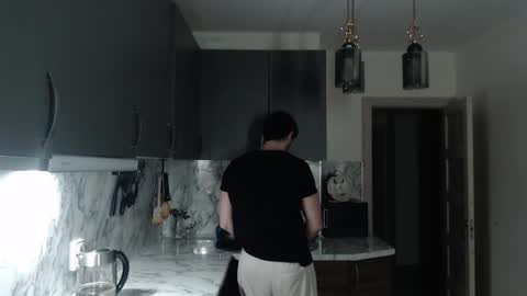 Joni online show from 2, 3, 2025