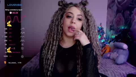 _just_a_queen_3 online show from 22, 1, 2025