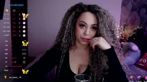 _just_a_queen_3 online show from 14, 2, 2025