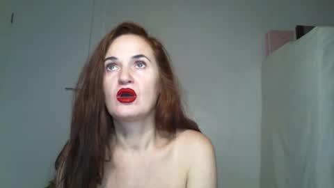 Snapshot of _kapelka_ chatting on 24, 11, 2025 KAPELKA online show from 24, 11, 2025