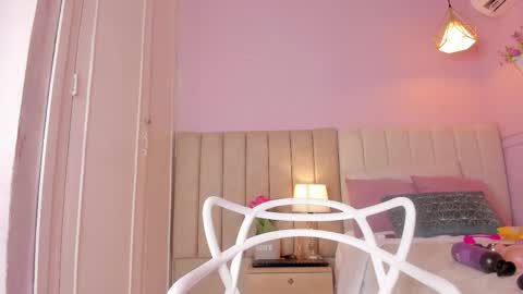 Snapshot of _karol_18 chatting on 21, 10, 2025 karol online show from 21, 10, 2025