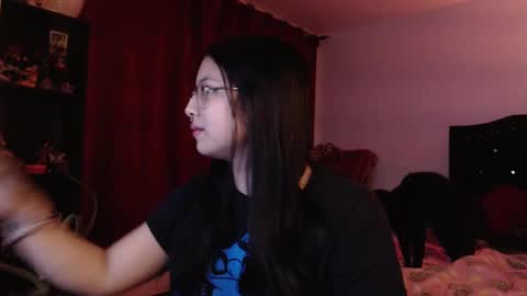 Snapshot of _kat_sweet chatting on 28, 12, 2024 Cata online show from 28, 12, 2024