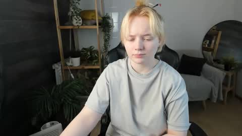 Li online show from 2, 10, 2025