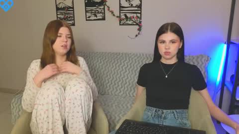 Molly   Emily online show from 21, 2, 2025