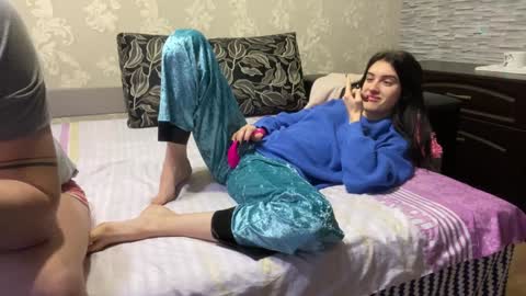 Snapshot of _krisvanessa_ chatting on 5, 12, 2024 krisvanessa online show from 5, 12, 2024