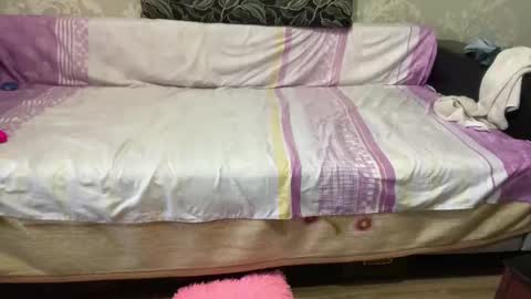 Snapshot of _krisvanessa_ chatting on 8, 3, 2025 krisvanessa online show from 8, 3, 2025