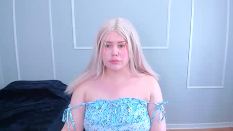 Snapshot of _leana_oo chatting on 11, 11, 2025 leana online show from 11, 11, 2025