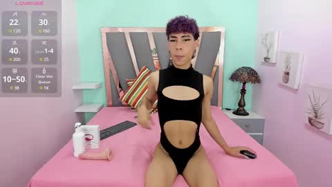 Snapshot of _lemmon_ chatting on 18, 2, 2025 L E M M O N online show from 18, 2, 2025