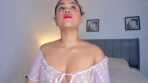 Snapshot of _liastuart1 chatting on 4, 7, 2026 Lia 3 online show from 4, 7, 2026