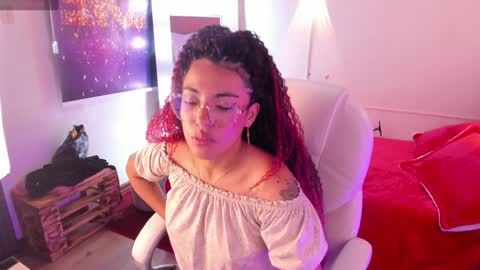 Snapshot of _lili_rose chatting on 28, 1, 2025 Lili online show from 28, 1, 2025