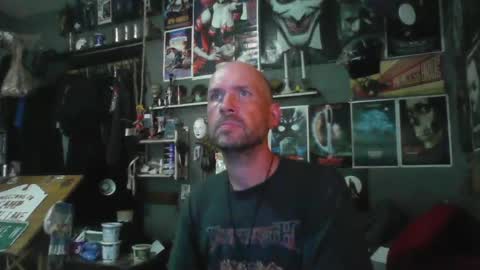 Snapshot of _longfellow chatting on 12, 6, 2026 That guy online show from 12, 6, 2026